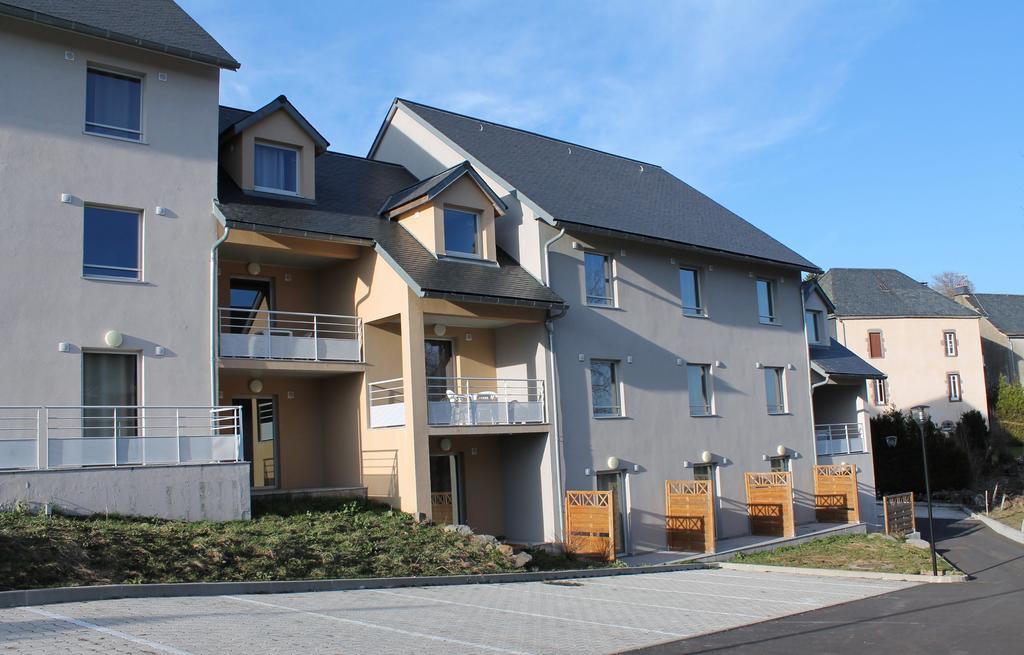 Aux Balcons Du Sancy Lejlighedshotel Picherande Eksteriør billede