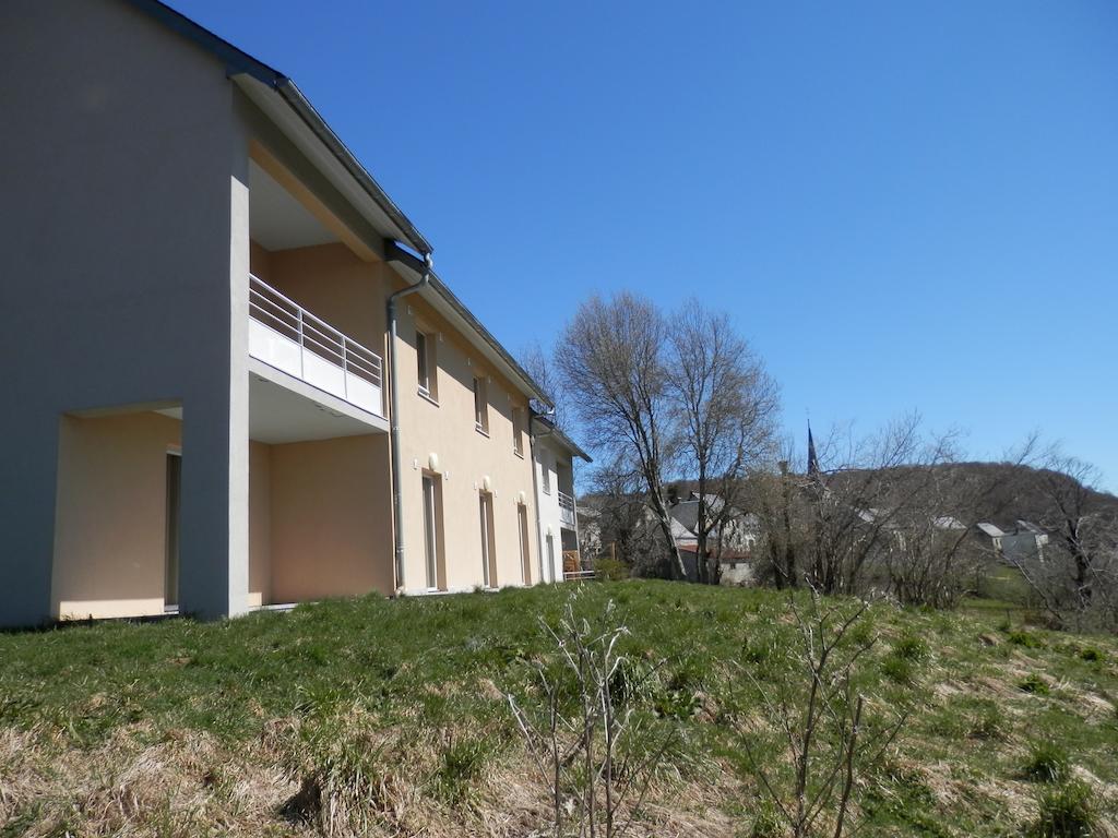 Aux Balcons Du Sancy Lejlighedshotel Picherande Eksteriør billede