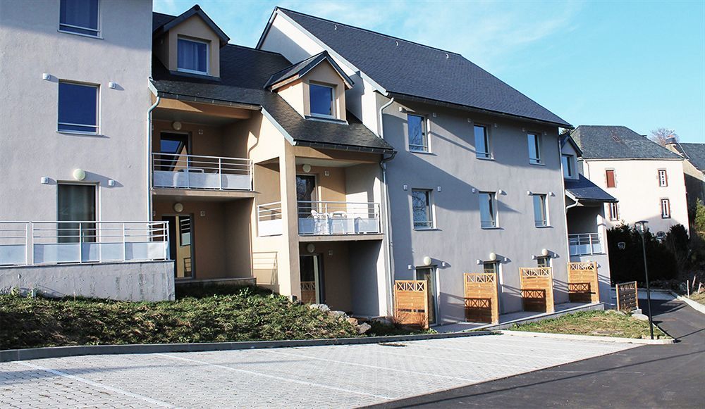 Aux Balcons Du Sancy Lejlighedshotel Picherande Eksteriør billede